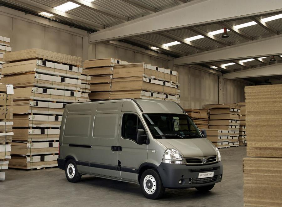  Nissan Interstar High Roof Van 2003 года  (фото 12 из 13)